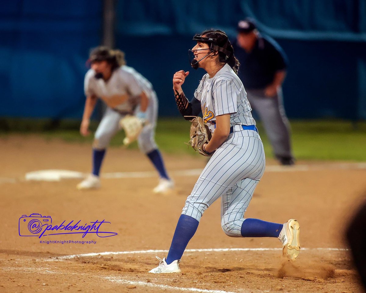 pabloknight's tweet photo. Pflugerville Panthers π₯ shutout Elgin 5-0 tonight to claim second place in district. Story and gallery upcoming in the @statesman. Ross, Robles and Fulgham lead the way. @CoachMattPfISD @FulghamPaige https://t.co/n42fwipG1r