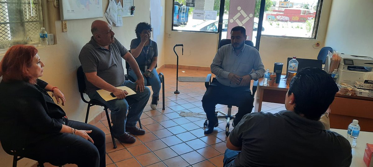 CD14_Coah's tweet photo. El día de hoy recibimos al Vocal Ejecutivo @robleva y Vocal de organización de la @04JDECoahuila, en la cual se detallo la recepción de paqueteria electoral, con respecto al proximo #PLE23 en Coahuila. Sin duda una reunión fructífera @INECoahuila @rodrigo_0378 @Jorge_dlp @jccr11 https://t.co/YK39g7Jx5t