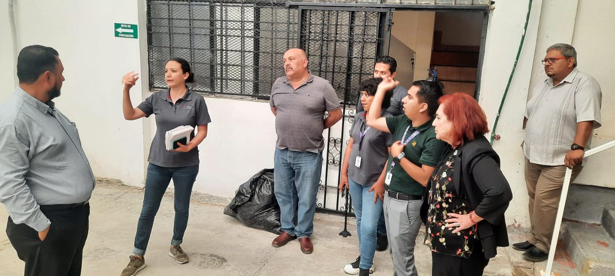 CD14_Coah's tweet photo. El día de hoy recibimos al Vocal Ejecutivo @robleva y Vocal de organización de la @04JDECoahuila, en la cual se detallo la recepción de paqueteria electoral, con respecto al proximo #PLE23 en Coahuila. Sin duda una reunión fructífera @INECoahuila @rodrigo_0378 @Jorge_dlp @jccr11 https://t.co/YK39g7Jx5t