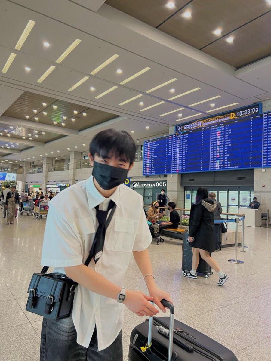 liencass_TVXQ's tweet photo. Em Công đến Hàn rồi. Vậy là tối mai chị sẽ gặp bé Đậu đúng không 🥰

 #CONG #콩 #콩심쿵 #congboysplanet #boysplanet #보이즈플래닛️  
@ on pic https://t.co/5pA9pXClBw