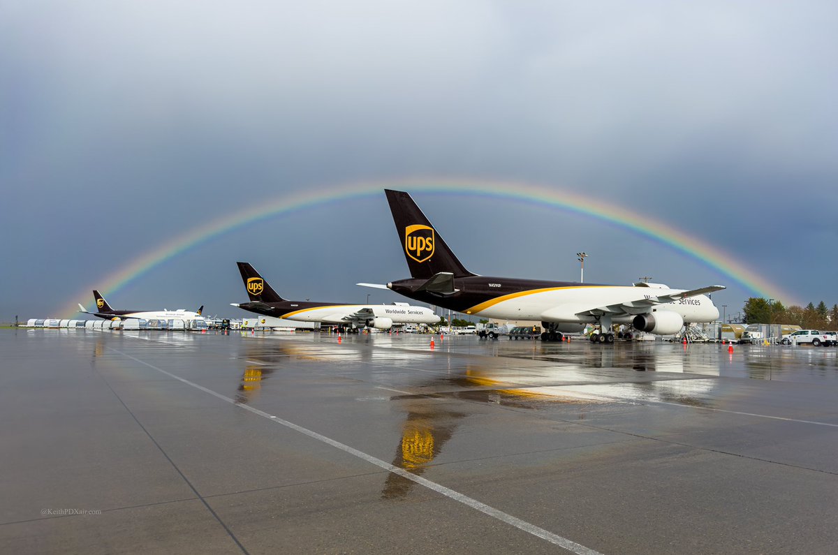 Perfect rainbow on the @UPSAirlines ramp at #PDX 

@UPS @UPSers #ups #upsers #deliverwhatmatters #rainbow #b757 #b767 @flypdx #flypdx