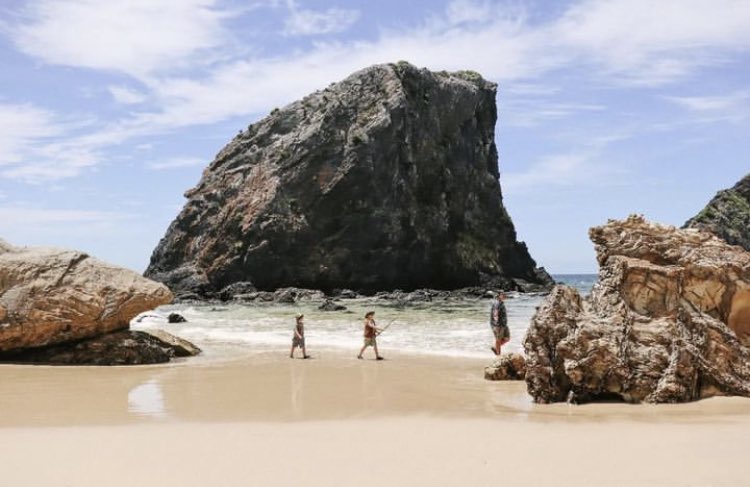 Summer may be coming to an end but that won't stop us from dreaming about beautiful locations like the Glasshouse Rocks in Narooma. 

The photos really do speak for themselves. 😍

📸: @mowgliandthebear_

#friendsofjayco #teamjayco #jaycoaustralia #letsgojayco