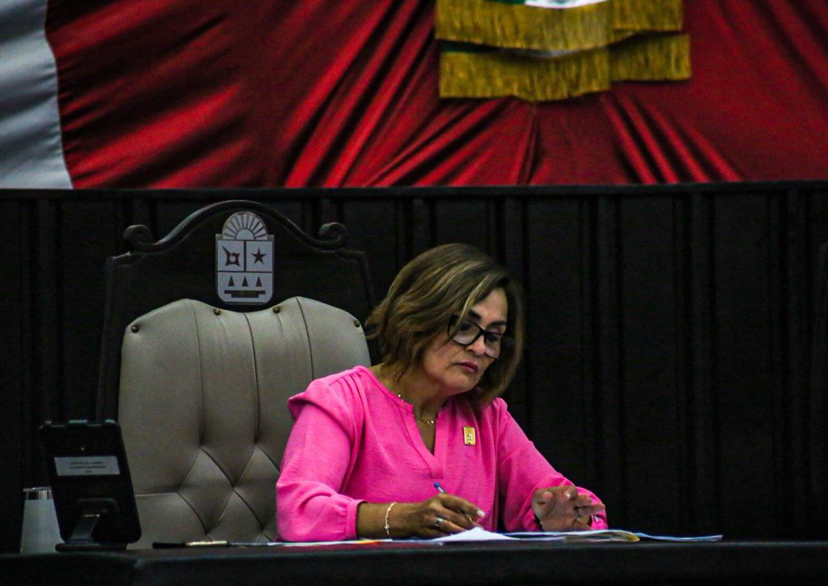 CrissAlcerreca's tweet photo. ✅ Aprobamos la Ley de Seguridad Ciudadana del Estado de #QuintanaRoo
 
Esta noche en la Sesión 19 del segundo periodo de la #XVIILegislatura aprobamos en el Congreso del Estado de Quintana Roo la iniciativa de ley presentada en días pasados por la gobernadora @MaraLezama https://t.co/ZdsnZFgsw4