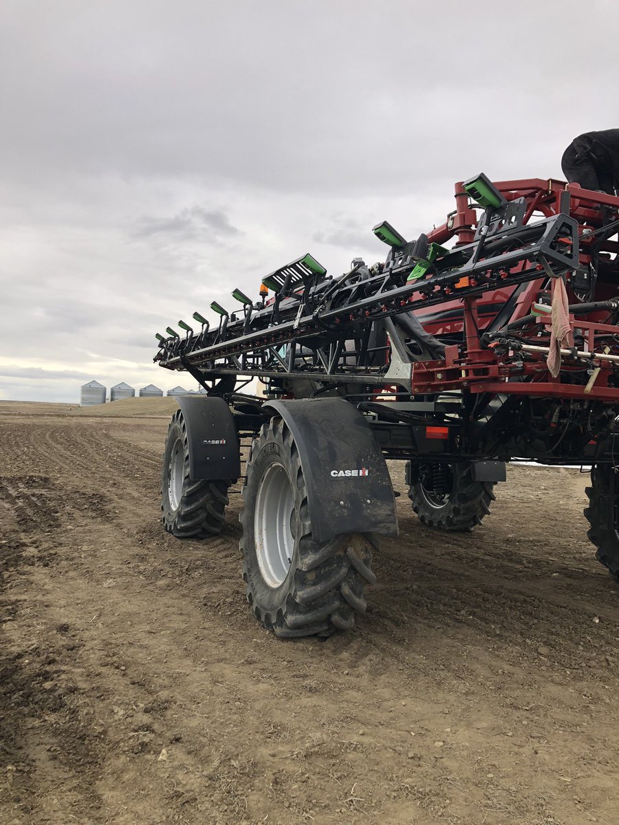 croplandsca's tweet photo. Our team is finalizing some @WEEDit_ turn-key boom installations this week. These kits fit a variety of sprayer brands and types, and are available in a wide range of boom widths. Put your crop protection products where they are required most this year! @WilgerInc @SprayBooms https://t.co/Hr44ZezGnt