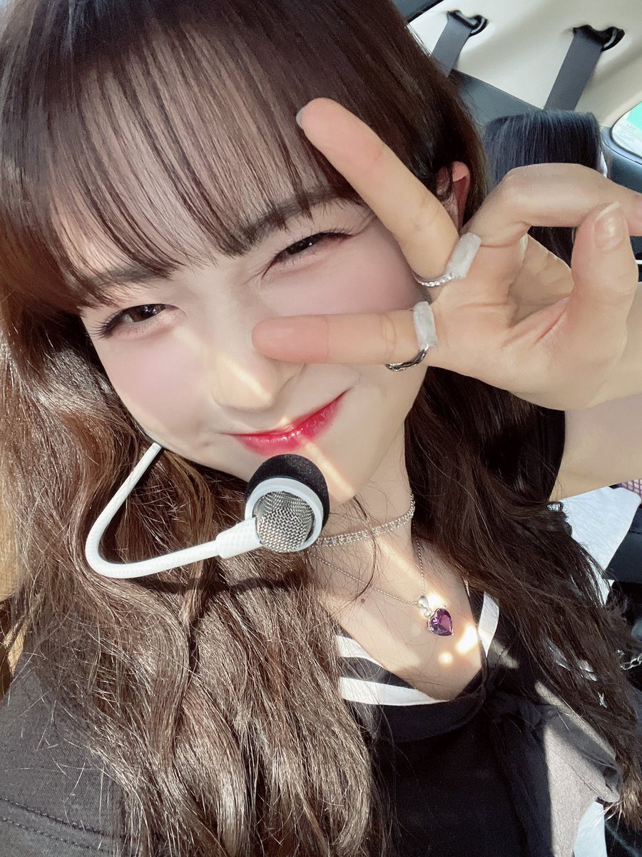 clchebul's tweet photo. Mashiro Top 4 Best Selfies https://t.co/jACdBiWhNq