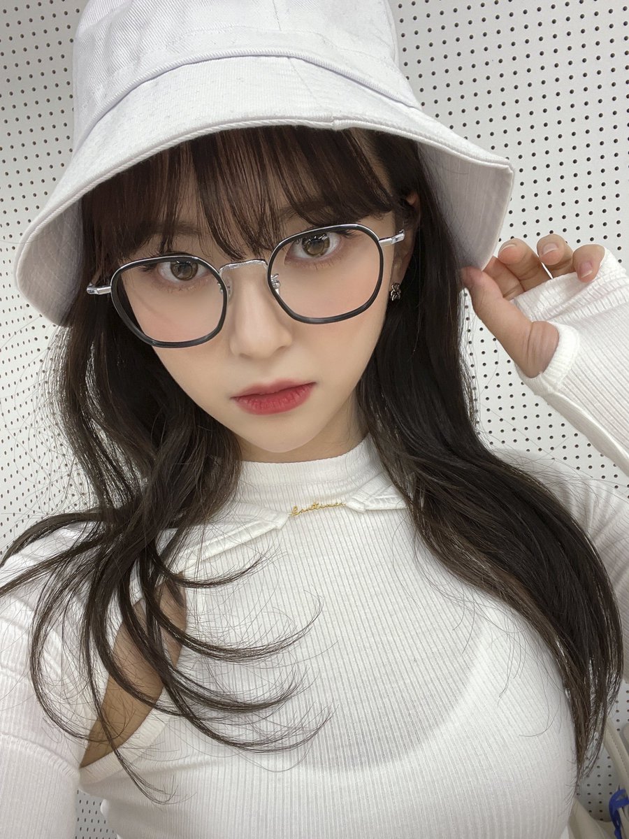 clchebul's tweet photo. Mashiro Top 4 Best Selfies https://t.co/jACdBiWhNq