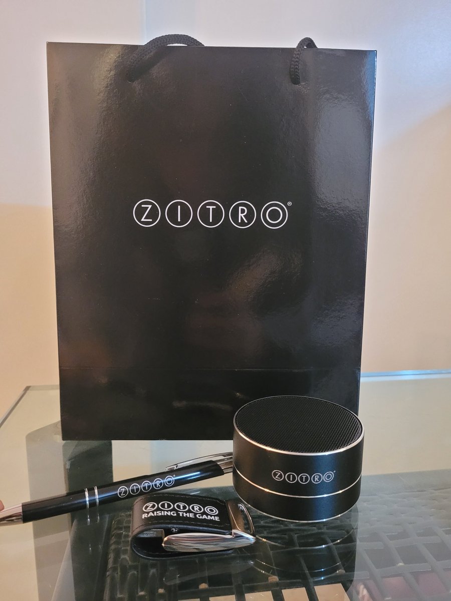 _fonta's tweet photo. ¡Los participantes de Zitro Experience Argentina recibieron unos increíbles souvenirs para rememorar esta hermosa velada! ¡Utilízalos y recuerda la combinación perfecta de innovación y cultura en este evento inolvidable de @Zitrogames #ZitroExperience https://t.co/swPcOI910e