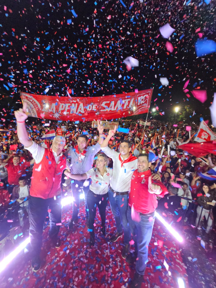 lizarellapy's tweet photo. Mi eterna gratitud en esta noche, por los meses de trabajo que no voy a deshonrar; el apoyo, el cariño y la confianza que nos brindaron desde el inicio, donde trabajamos incansablemente para llevar nuestras propuestas a cada rincón de la Capital. https://t.co/87eZMhSRyf