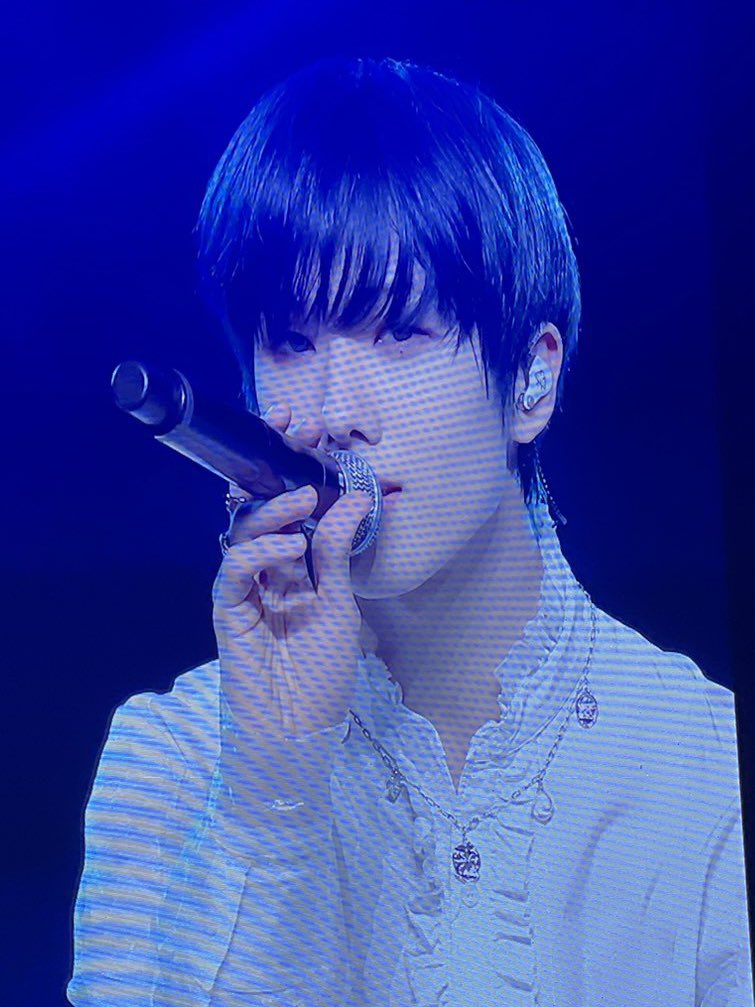 nariO2O5's tweet photo. 파머지성 최고잖냐 。。💙 https://t.co/4tePJ4MWnA