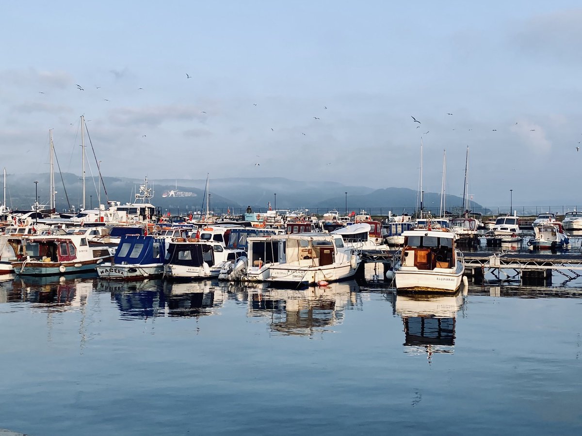 Gorgeous morning in Çanakkale ready for a battlefield tour with ⁦<a href="/NZDefenceForce/">NZ Defence Force</a>⁩ Gallipoli contingent