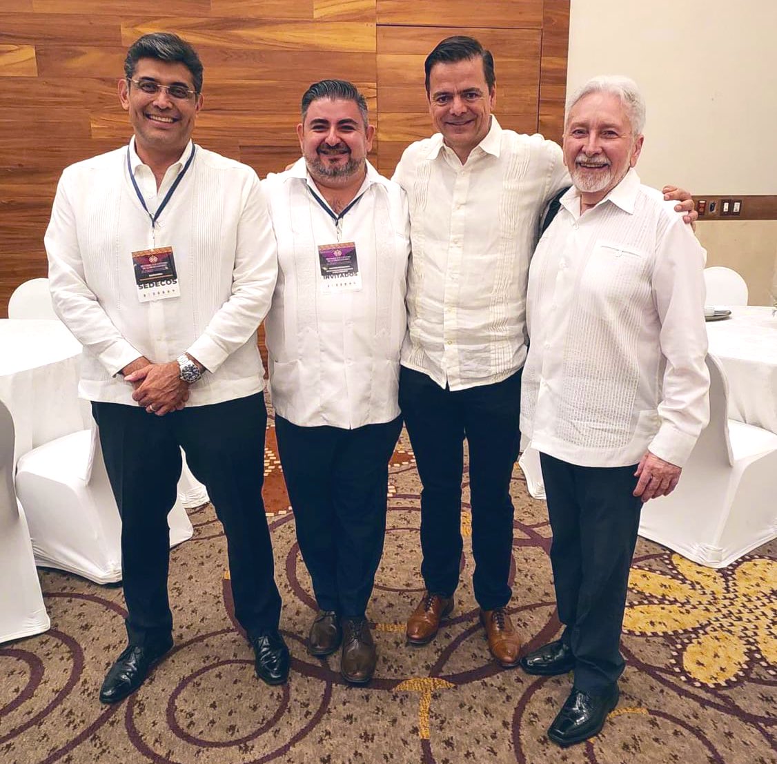 JCostolaza's tweet photo. Un gusto seguir sumando esfuerzos con mis amigos Federico García Mallitz, Secretario de @SEDEC_Tab; Fernando Gamboa, Secretario de Economía de Campeche y @RaulRuizRobles, Secretario de @DesEconomicoOax a favor del desarrollo de la región sur-sureste https://t.co/Cqpv0VowEr