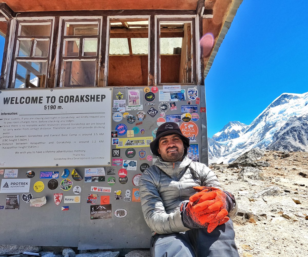 asadmnpak's tweet photo. Adventure must never stop. I am a few kilo meters away from Mt. Everest basecamp. The place is called Gorakshep and weather is now colder than before. Need your prayers for me and my fellow climbers. Annapurna tragedy was very saddening.
#ProjectLimitless #Everest #Everest2023 https://t.co/rlyJ5pnUbJ