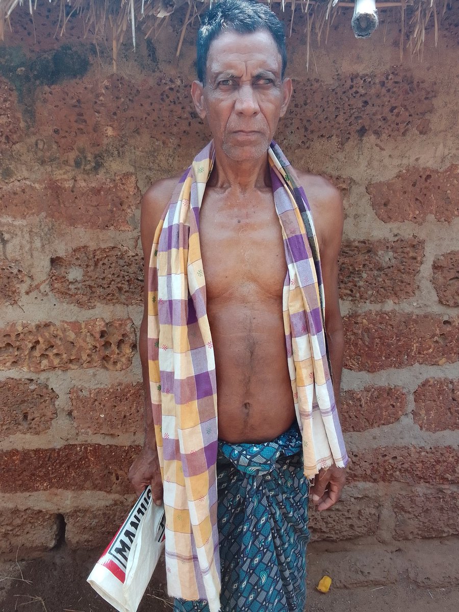 Sridhar39148704's tweet photo. ଢେଙ୍କନାଳ ଜିଲ୍ଲା ଭୁବନ ବ୍ଲକ ଅନ୍ତର୍ଗତ ବାଲିବୋ
ଗ୍ରାମ ର ରସାନନ୍ଦ ପାତ୍ର ରାସନ କାର୍ଡ ଥିବା ସତ୍ତ୍ବେ ଦୁଇ ବର୍ଷ ହେଇଗଲା ରାସନ ପାଇବାରୁ ବଞ୍ଚିତ ଅଛନ୍ତି।
ଉପଯୁକ୍ତ ତଦନ୍ତ କରି ରାସନ ଯୋଗେଇ ଦେବା କୁ ଅନୁରୋଧ। @pkmerkap 🙏
@CMO_Odisha @SecyChief @PradeepJenaIAS @BDOBhuban @districtadmndkl https://t.co/K0Am0tN8pK