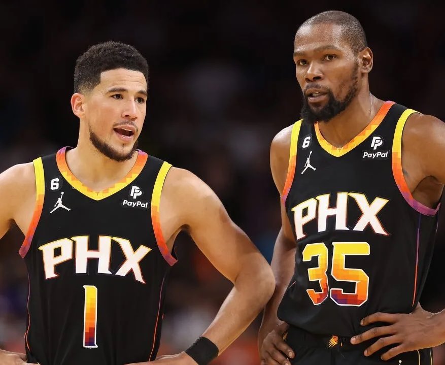 Devin Booker tonight:
38 PTS - 9 AST - 63% FG - 57% 3P - 100% FT

Kevin Durant tonight:
25 PTS - 6 REB - 5 AST - 2 BLK - 52% FG

🔥🔥🔥