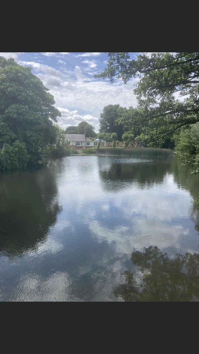 companyofrunner's tweet photo. Stower or Store? How do you pronounce the river Stour? Depends where you’re from probably. Let us know ⬇️ Enter the Stour Valley Marathon or Half Marathon on Sat 17 June and practice your pronunciation https://t.co/sk4ESdT6tk #trailrunning #marathon #halfmarathon https://t.co/GUUPIG30lW