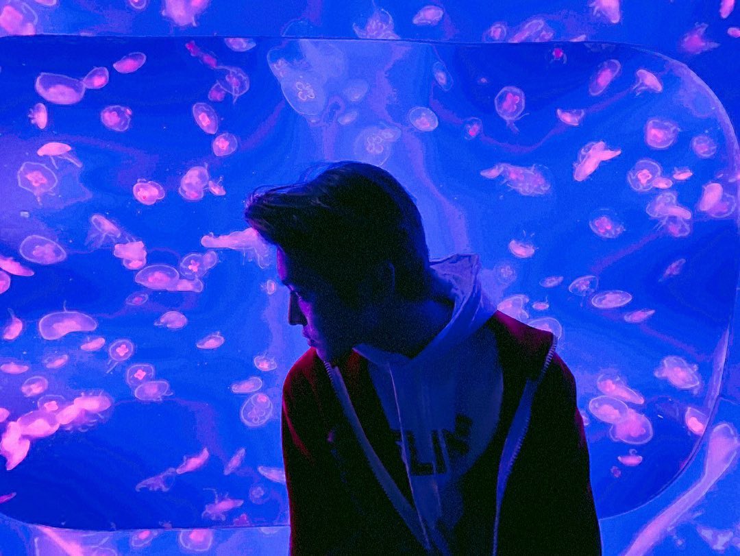 taeyongpictures's tweet photo. today marks the 2nd anniversary of blue. a song filled with taeyong's honest and pure emotions 💙

qrt or reply with your favorite part of blue's lyrics https://t.co/LI85tEBONC