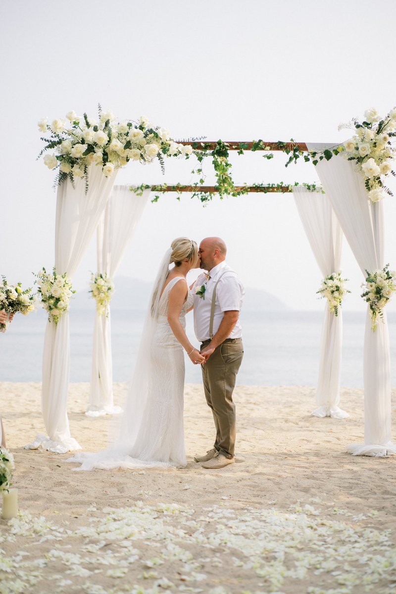 JamieMLever's tweet image. Got married in Thailand mates