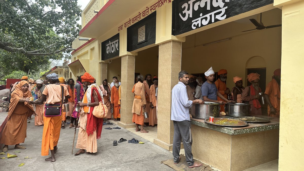 Thanks to all my mentees donated a Roti making machine where 300-400 sadhus eat both meals. Sending a 30KVA gen set also. Also subscribers of my paid newsletter. 🙏All my mentees I connected on Twitter. #TwitterForGood