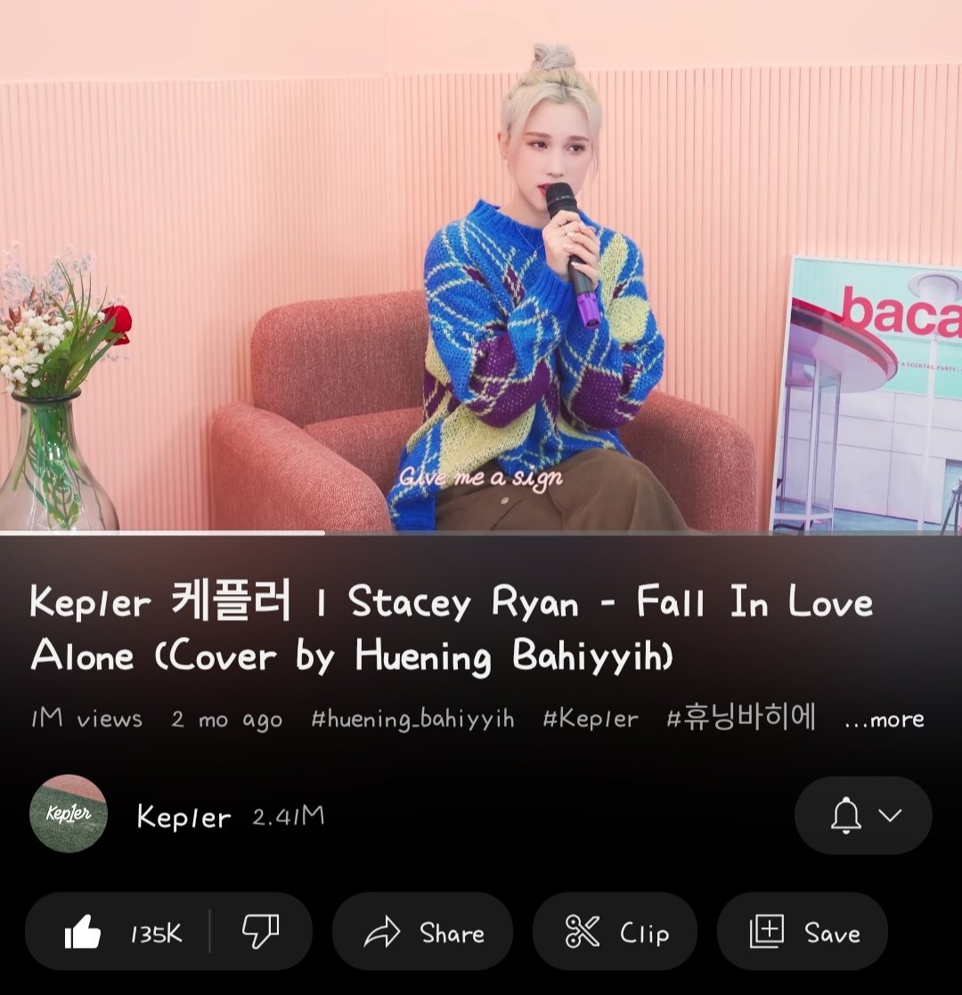 BARBIEHlYYlH's tweet photo. just woke up and found out that hiyyih's "Fall In Love Alone" cover has reached 1M views 👏🏻👏🏻👏🏻
CONGRATULATIONS ON 1M VIEWS HIYYIH 히에의 첫 커버곡 백만 조회수 추카추카
#FallInLoveAMILLIONTimes
#HUENING_BAHIYYIH
#휴닝바히에 #ヒュニンバヒエ https://t.co/RUrht79nsv