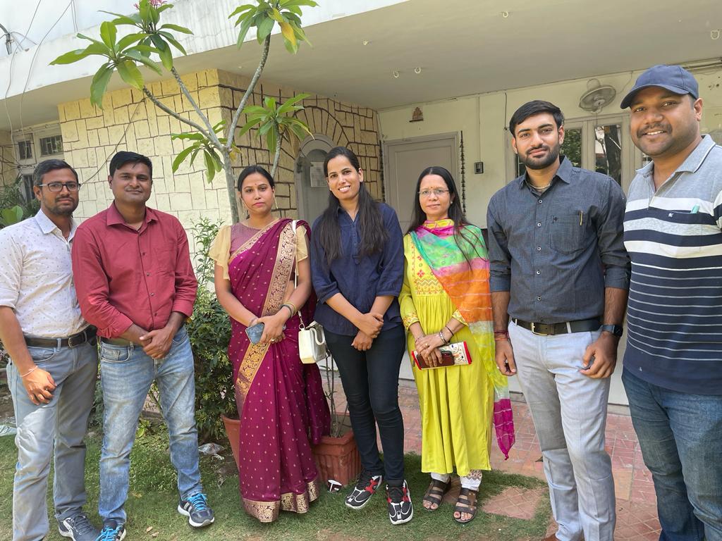 स्कूल अलॉट होने के बाद जोइनिंग नही होने से मानसिक तनाव में चयनित अभ्यर्थी😒
#BDकल्लाजी_ओनली_काउंसलिंग_में_न्याय_दो 
<a href="/DrBDKallaINC/">Dr. Bulaki Das Kalla</a> जी 1300+ ऑनली काउंसलिंग वाले कंप्यूटर अनुदेशकों को एफिडेविट पर ज्वाइनिंग देने के लिए शिक्षा निदेशालय बीकानेर को निर्देशित करें।🙏
<a href="/ashokgehlot51/">Ashok Gehlot</a>