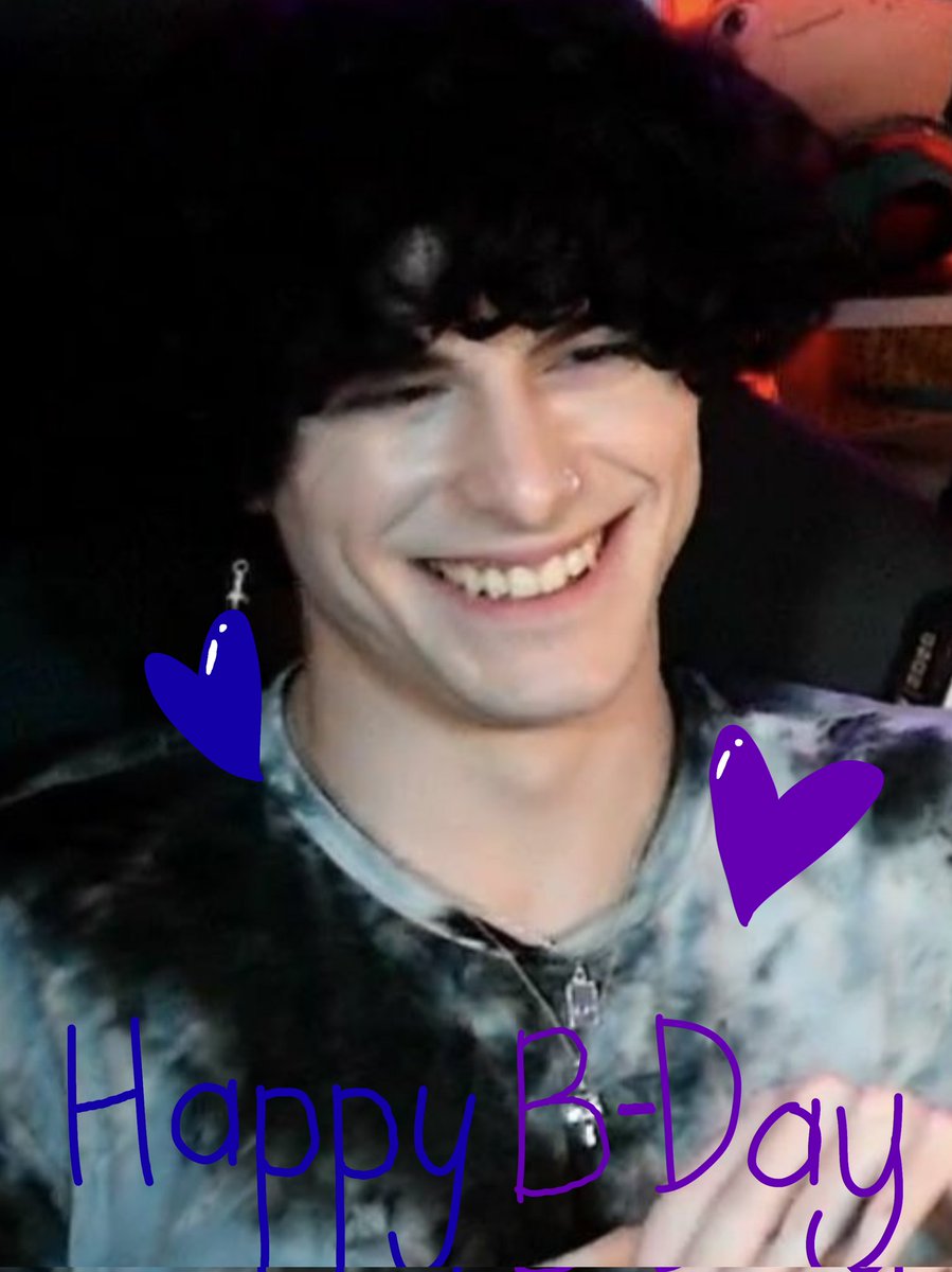 ShayloreEXE's tweet photo. @birlap_ Happy 24th Birthday you Fluffy Haired Gamer Boi. Know that we all love you, and will be right beside you whenever you need us. Sending you tons of smiles and much love from the Birchat. 💜🖤💜🖤 https://t.co/XWWIm392qd