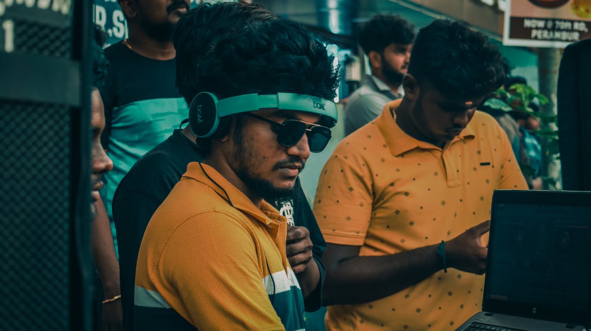 DsjDinesh's tweet photo. Good morning 🌞 
MUSIC IS LIFE
That's why your heart have beats.

#photograghy #goodmorning #dj #NFTCommunity #NFT #happystreets #DeafCollective #Deafcommunity https://t.co/w3zz2TRyD9