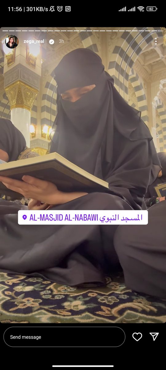 sayangnyaaaku_'s tweet photo. @na_dirs gus mohon jawaban, dia ini laki, tapi transgender, dan pergi umroh namun tdk sesuai kodratnya, ini kaget, dia ada shaff perempuan, kasian sama jamaah perempuan disana. https://t.co/zTbM0fbgq2
