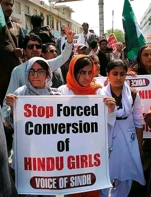 She wants to Justice ⚖️
Save hindu girls in Sindh Pakistan.....
#SaveSindhiHinduGirls 
#StopConversion
#SaveSindhiHinduGirls
#hinduism 
#Hindus 
#Pakistan