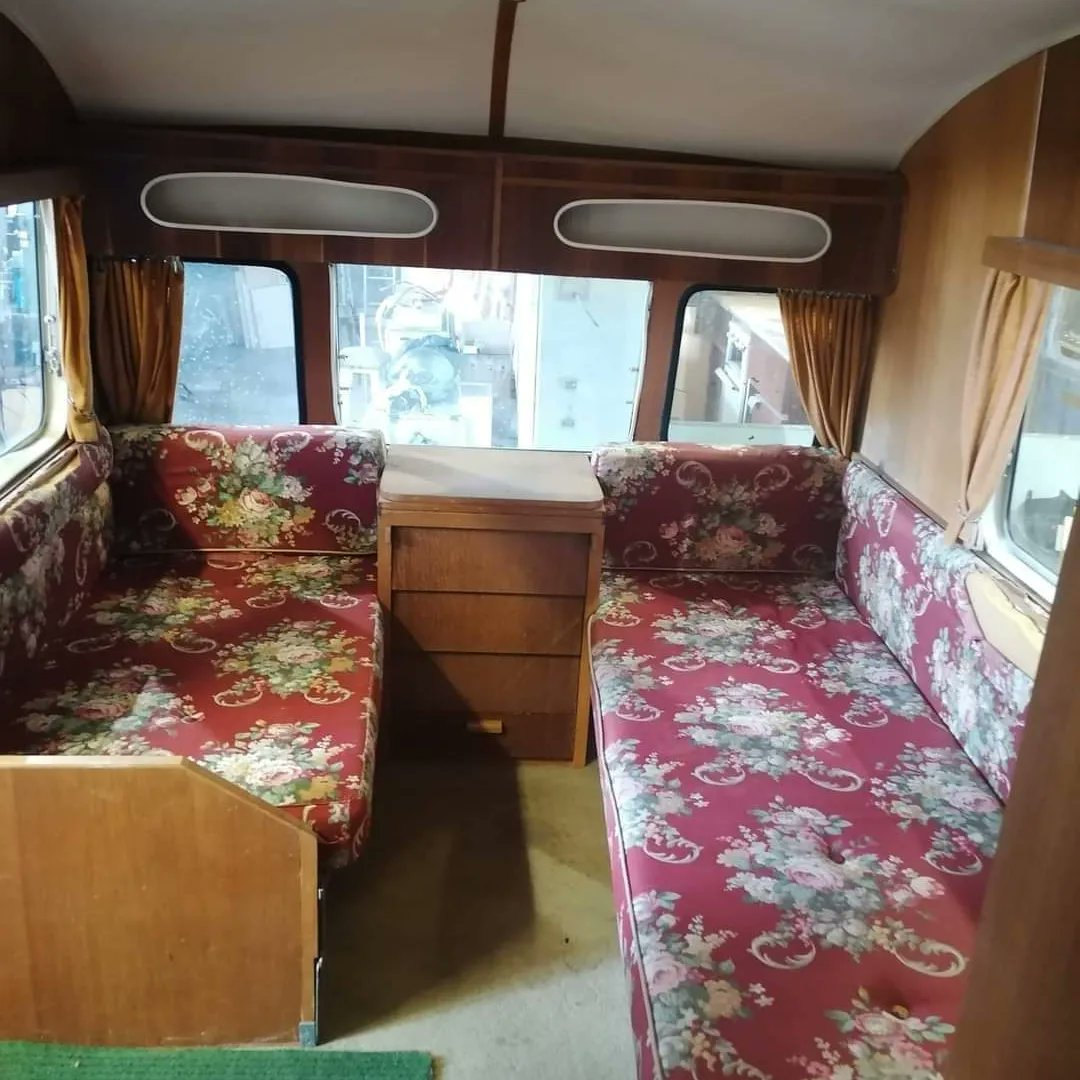 TheEnglishCarav's tweet photo. On This Day 2021...
We started a new project with a Cheltenham Sable for the guys at Ginporium A very exciting new chapter for this vintage caravan.
#cheltenhamsable #ginporium #Caravanbar https://t.co/Ducf3fsFvu