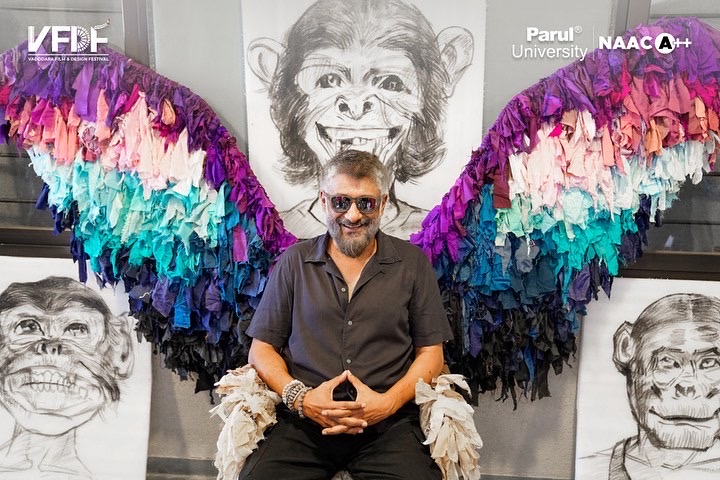 ParulUniversity's tweet photo. We kick-started VFDF today in the presence of the legendary filmmaker, Mr. Vivek Agnihotri. He conversed with the students and all the people present in the audience. @vivekagnihotri talked about his struggles, his journey, and shared his valuable learnings of life. 👏
#vfdf https://t.co/O3Pks22APh