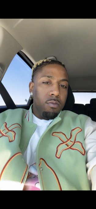 That look 😏 https://t.co/Wx4UTsdIiD<a href="/tag/happyslattday"class="tags"><span>#happyslattday</span></a>