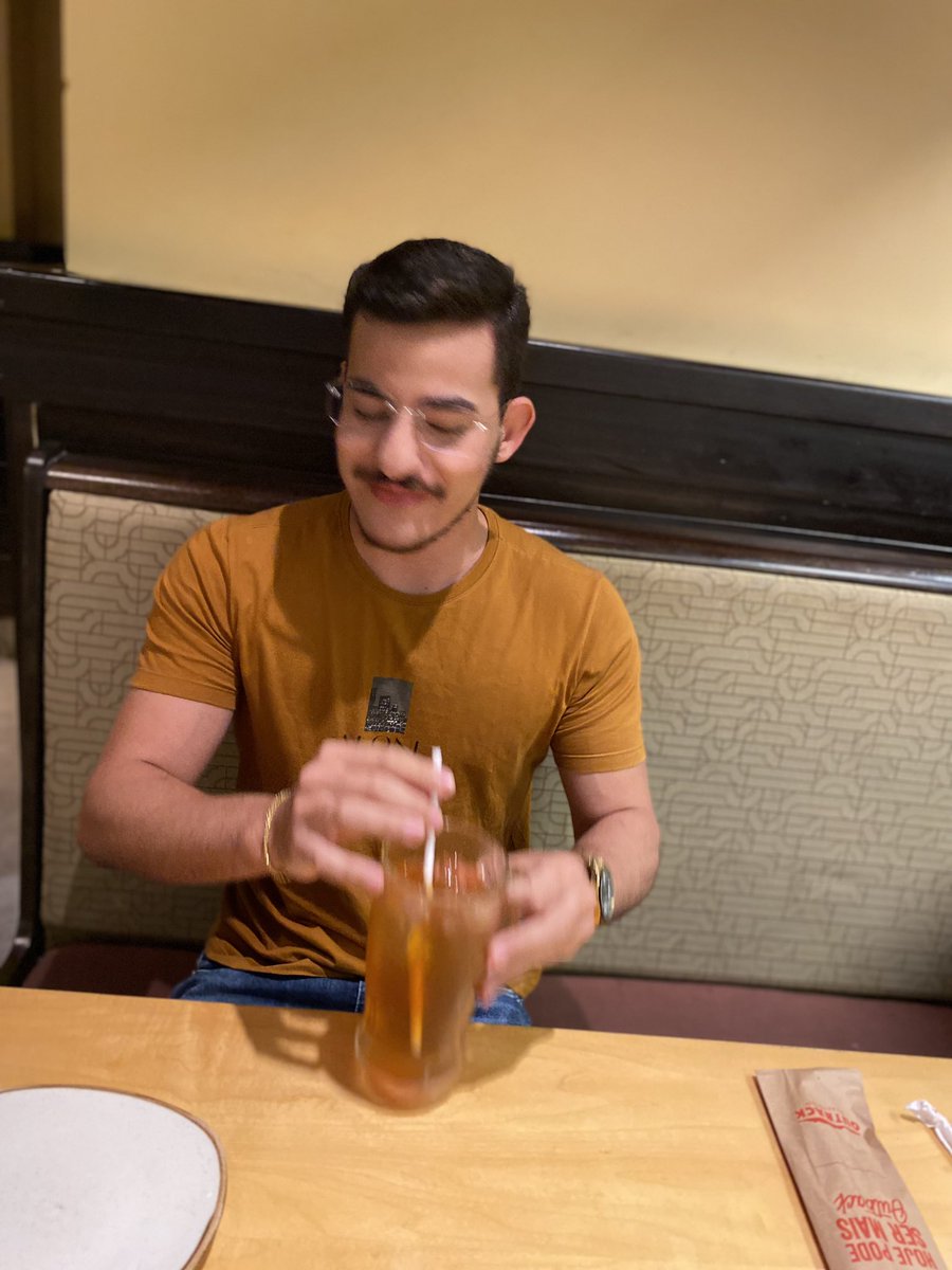 llucasperess's tweet photo. Visão de um date comigo
Hahahaha 😂 #Date #DateWithMe #photography https://t.co/6wHBO5H0HS