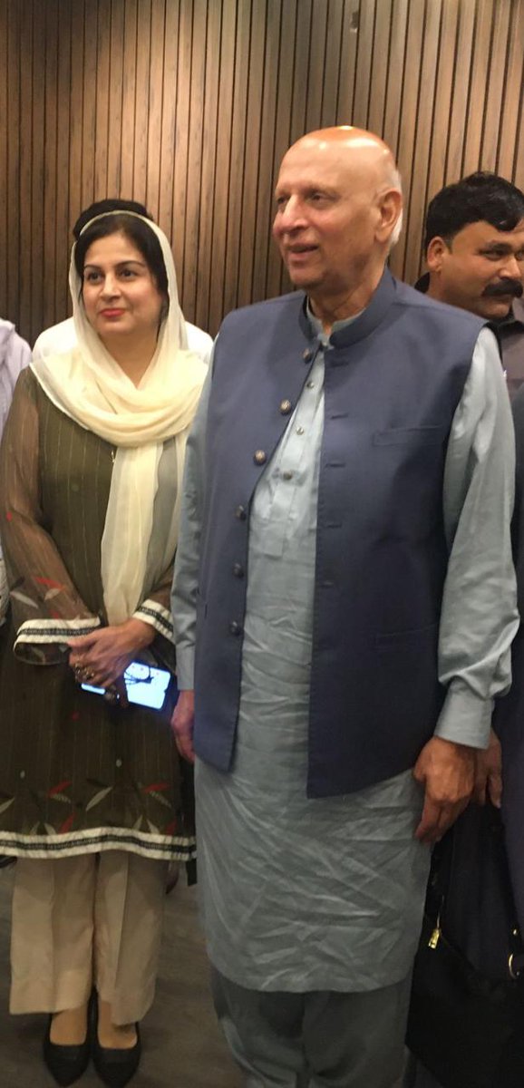 Mrsqureshi10's tweet photo. Ms Lubna Qureshi Wd Ch Sarwar #ExGovernor of Punjab,#chieforganiser & #President of #PakistanMuslumLeague #Punjab on the event of #IftarDinner @IslamabadClub
#مسز_قریشی_مرکزی_صدر_پاکستان_مسلم_لیگ_ہیومن_رائٹس_ونگ
#Iftaar2023
#HumanRights
#Ramadan2023
@ChMSarwar
@FarazAwanMalik https://t.co/XRNVXnLTvR