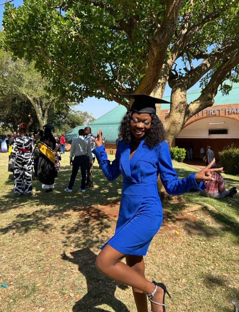 Bua_News's tweet image. Hey TUT Fam!
Meet this week's Women Crush Wednesday, Wovey Jacqueline Bokatshinde. She is an International Student from Democratic Republic of Congo (DRC)
She received her Advanced diploma in Internal Auditing (cum laude ).
Congratulations 🎊🎉👨‍🎓

#ForeverYenaGraduate
#TUTAlumni