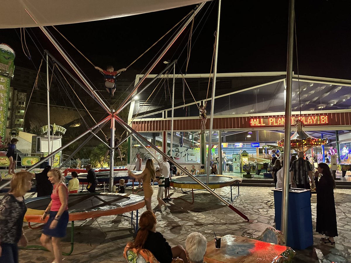 BadToxic's tweet photo. At #night at our #hotel #ValleTaurito.
#lights #Nacht #nightProgram #miniGolf #nightLife #arenaPlaza #showTime #dance #Tanz #ParadiseHotel #vacation #trip #travel #Reise #Holliday #urlaub #Canaries #CanaryIslands #Canary #GranCanaria #island #Insel #Taurito #Spain #Spanien https://t.co/bw6lmuxvua