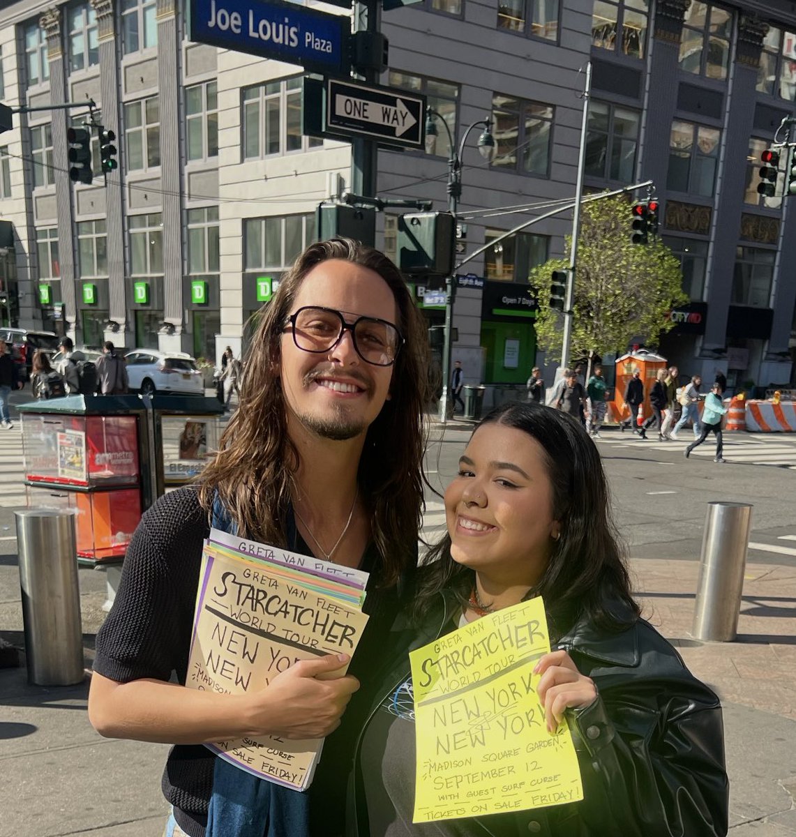jigsawdiary's tweet photo. this is a joke right…i love u sammy #gretavanfleet https://t.co/4lbDmamiss