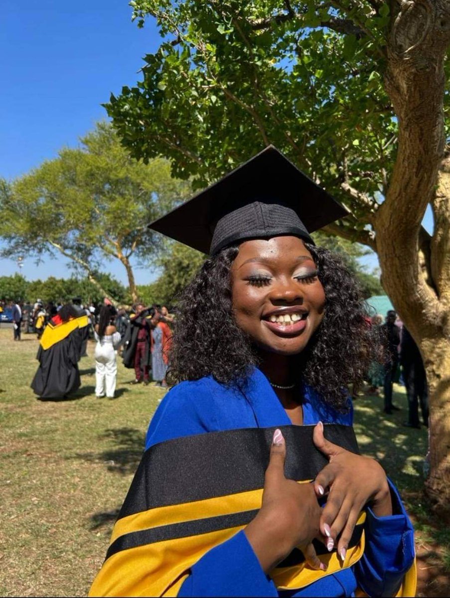Bua_News's tweet image. Hey TUT Fam!
Meet this week's Women Crush Wednesday, Wovey Jacqueline Bokatshinde. She is an International Student from Democratic Republic of Congo (DRC)
She received her Advanced diploma in Internal Auditing (cum laude ).
Congratulations 🎊🎉👨‍🎓

#ForeverYenaGraduate
#TUTAlumni