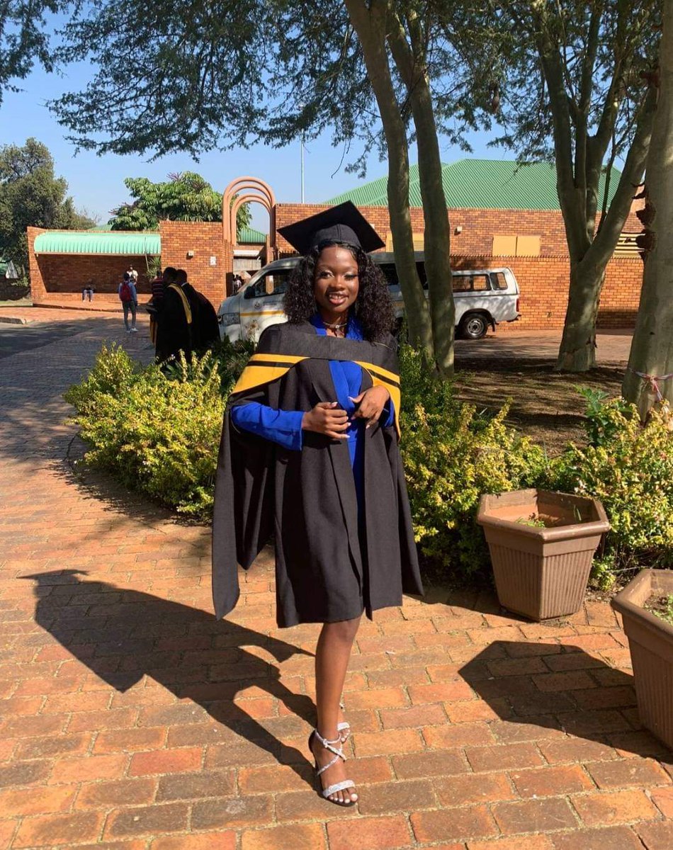 Bua_News's tweet image. Hey TUT Fam!
Meet this week's Women Crush Wednesday, Wovey Jacqueline Bokatshinde. She is an International Student from Democratic Republic of Congo (DRC)
She received her Advanced diploma in Internal Auditing (cum laude ).
Congratulations 🎊🎉👨‍🎓

#ForeverYenaGraduate
#TUTAlumni