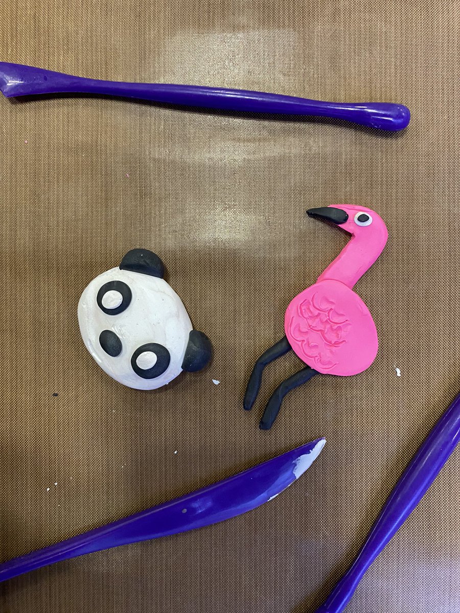 ArtwithMrsSound's tweet photo. Thrill of the first day, trying to see everything, learn and absorb all of the wonderful information. Fun activities with SculpeyandBLICK.Impressive student work of recycledmaterials. Excellent location on the SanAntonioRiver. @Blick_Art @SculpeyPolyform @NAEA @AldineArt https://t.co/mhj6eV3TUb