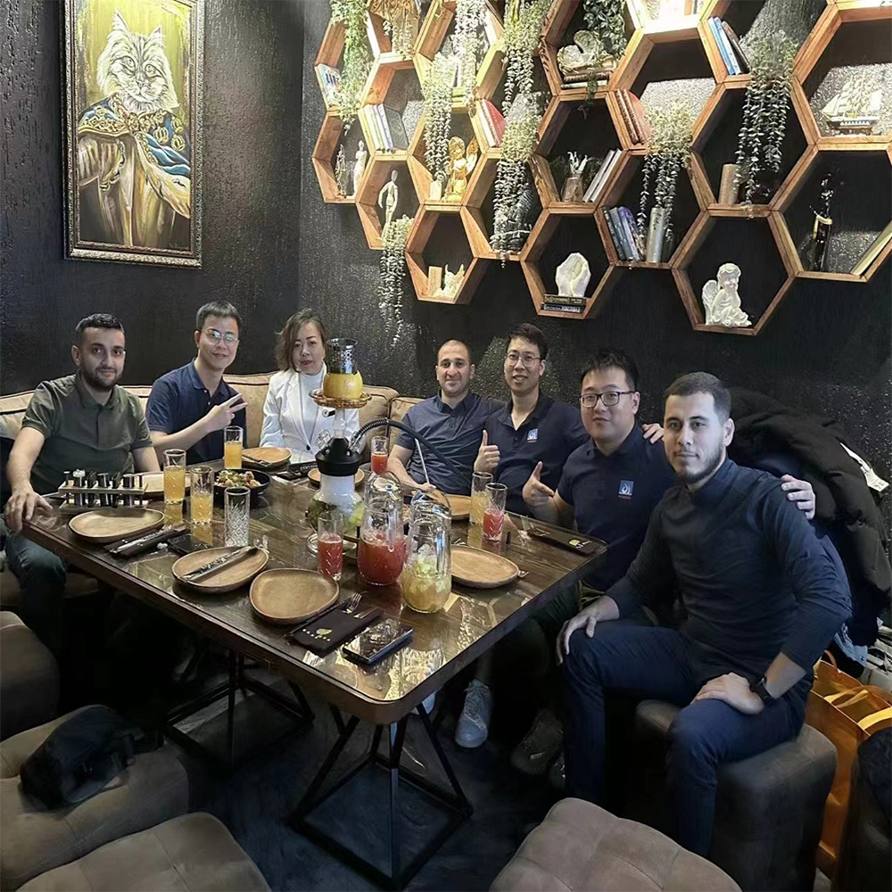 HSFiber's tweet photo. This week, leaders of #HSGQ went to #Moscow to meet with customers to discuss the development opportunities, technical cooperation, and resource sharing of the #optical fiber market in this region.

Click on the link for more details
https://t.co/i1GbBt2EC8

#HSGQ #fiberoptic https://t.co/pTyarRxmlj