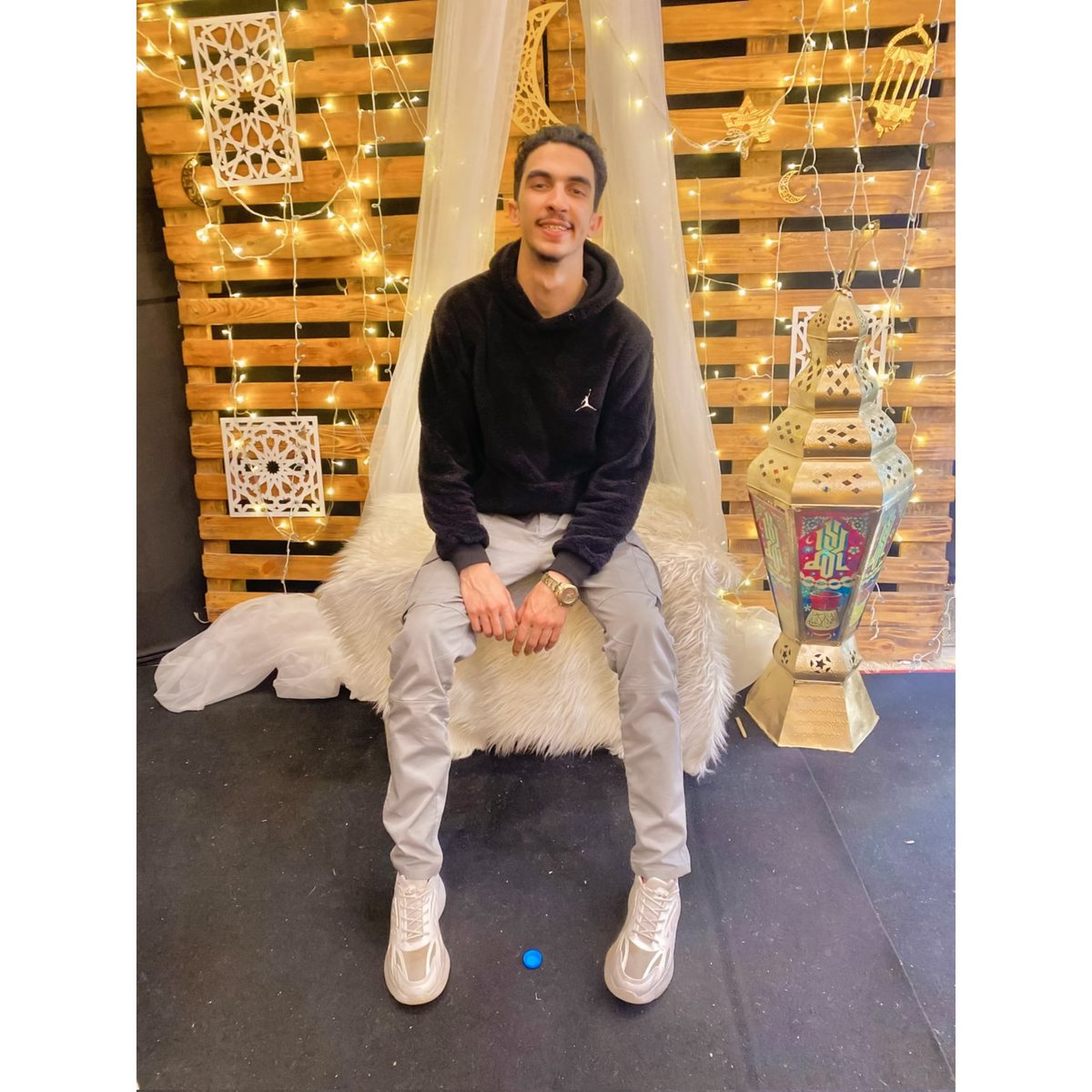 mustafayaser77's tweet photo. وَنَسألكَ جبرًا وإنْ كنَّا لا نستَحِق.🤍🖤
#NewProfilePic https://t.co/oFrOaor8pU