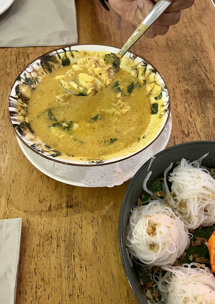 papdiawdiawmaa's tweet photo. ร้านอาหารพื้นบ้านภูเก็ต ป่าตอง อาหารอร่อย รสชาติจัดจ้าน ถึงเครื่อง บริการดี ราคาดี ใครไปภูเก็ตแนะนำเลย
📍ร้านกาบกล้วย
#ReviewThailand #รีวิวภูเก็ต #Reviewphuket
#แปปเดียวเดี๋ยวมา #papdiawdiawmaa #nrintravel https://t.co/2qSOWHrAV5