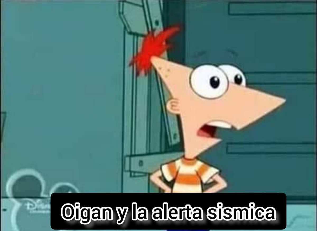 _Cris_Rodriguez's tweet photo. Yo en estos momentos: 

#Sismo https://t.co/hAYVVjm59L
