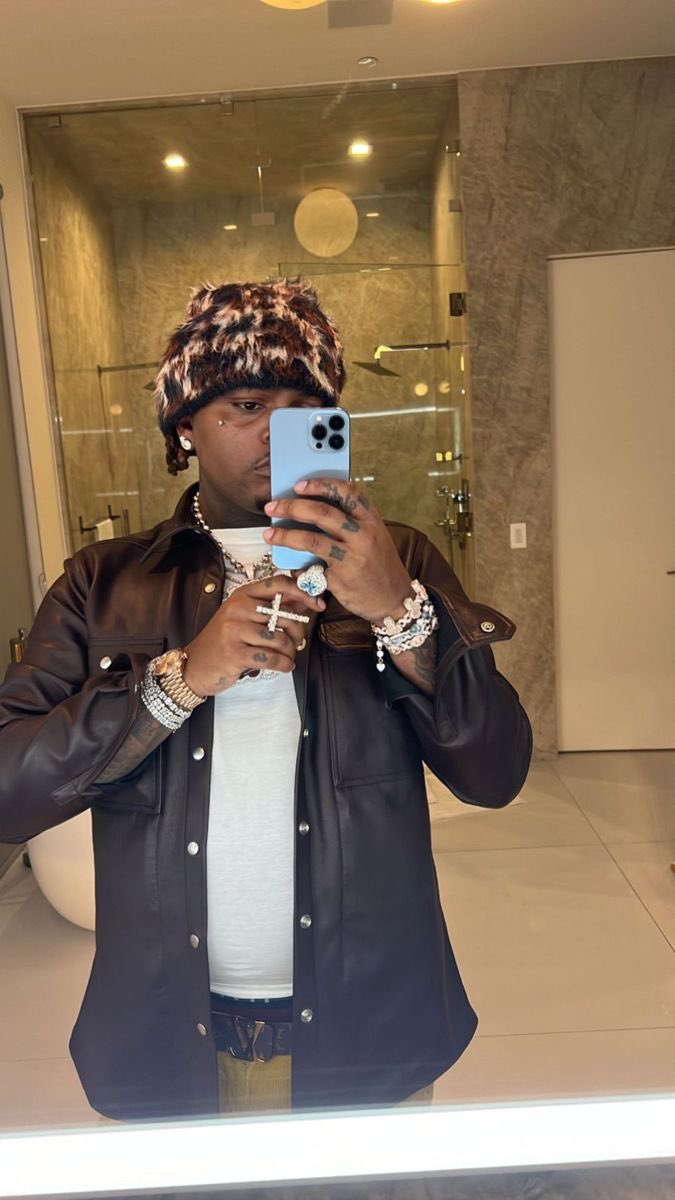 Me showing my friends my fit before I go out