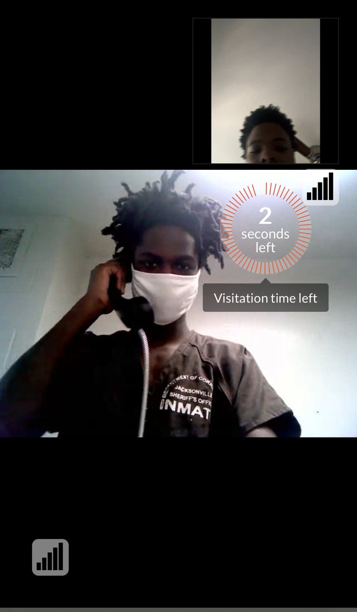 AFNF95's tweet photo. this shit for us Tell me,m how the fuxk is it for us if I'm alone #Freelaron 💯😔 https://t.co/Vo2pPf3StB