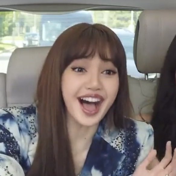 hourly lisa on Twitter "angelina , lips like angelina"
