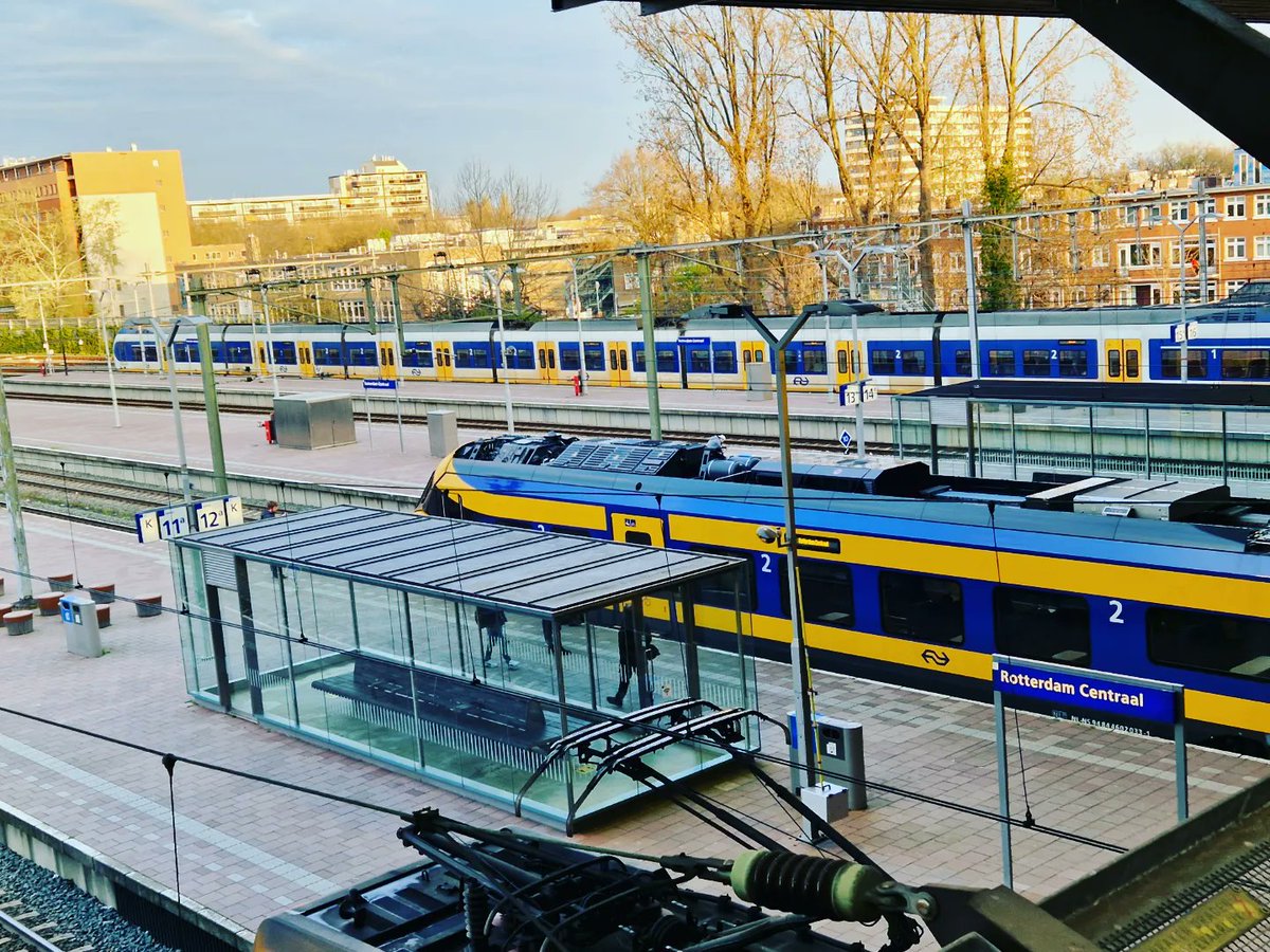 moi_adam's tweet photo. De eerste @ns_online #IntercityNieuweGeneratie (#ICNG) op de reguliere dienst van de #IntercityDirect!! 🤩
The first #NS #Intercity next generation on a regular Intercity Direct service!!
#treinleven #trein #train #openbaarvervoer #publictransport #NL #Netherlands #Holland https://t.co/ldq3EGRlFp