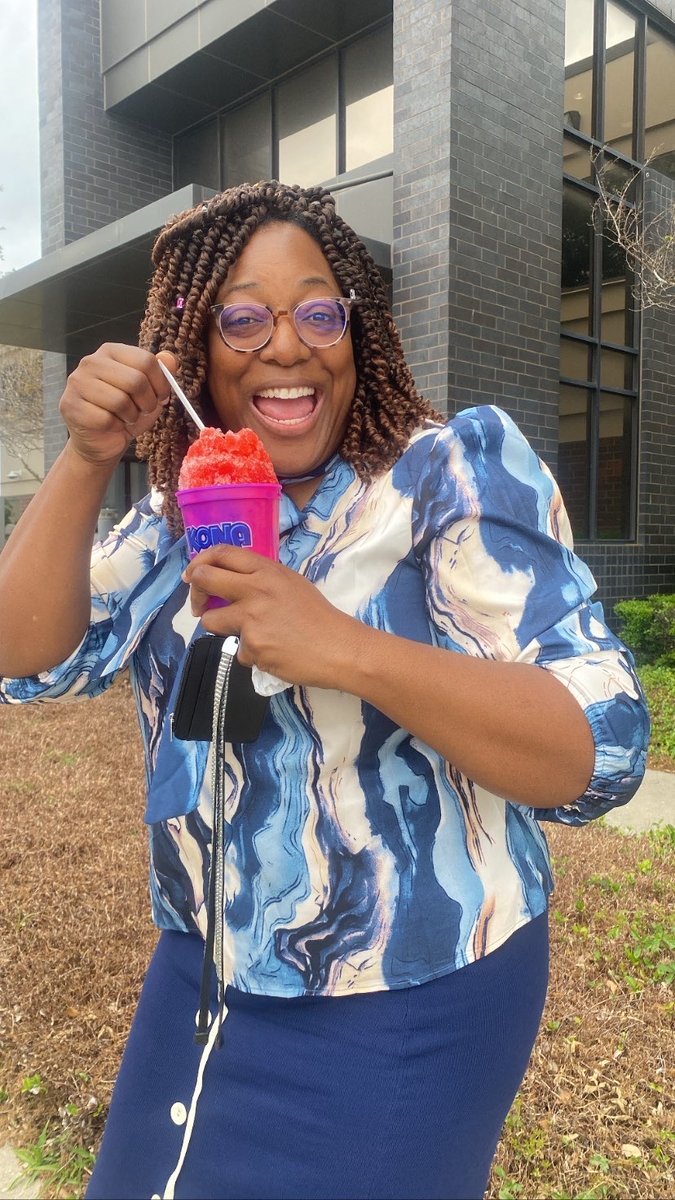 MrsEtalks's tweet photo. Thank you to our leadership for the sweet treat today!! It was appreciated and enjoyed! #thankyou #grateful https://t.co/Nmsy9HTq1n