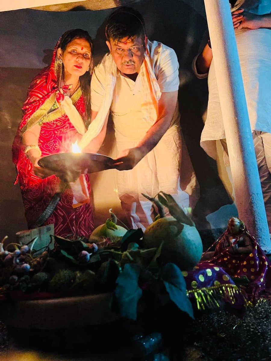 Sanjay4India1's tweet photo. शादी की सालगिरह पर हार्दिक शुभकामनाएं एवं बधाई बबिता जी
19 अप्रैल 2000 https://t.co/LzwF56H6yX