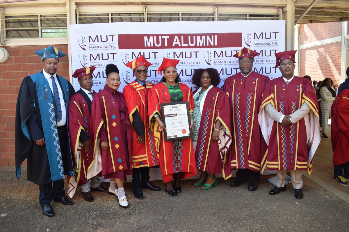 MUTCampus's tweet photo. It’s the second day of graduation for the Faculty of Management Science! 

To the Class of 2023, your education is a valuable tool that you can use to make a difference in the world. 

#MUTGrad #MUTGrad2023 https://t.co/k5jBcfhnmV